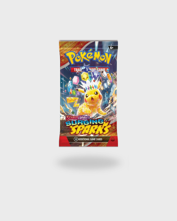 Sobre Surging Sparks en inglés de Pokémon TCG con Pikachu ex